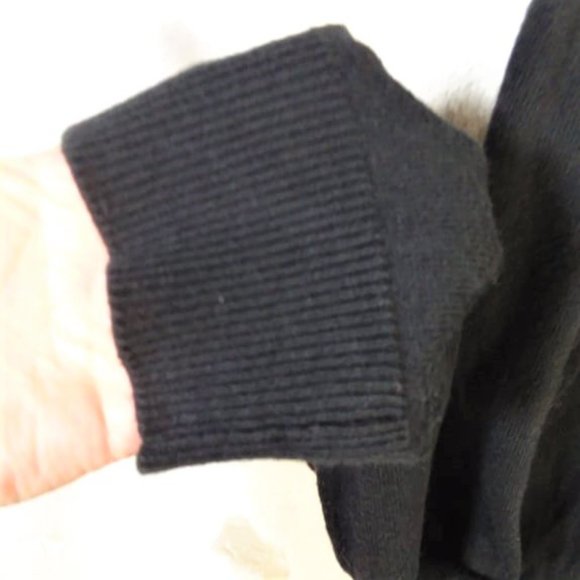 Disney We're All Mad Here Cheshire Cat Black and White Cardigan - Picture 7 of 7